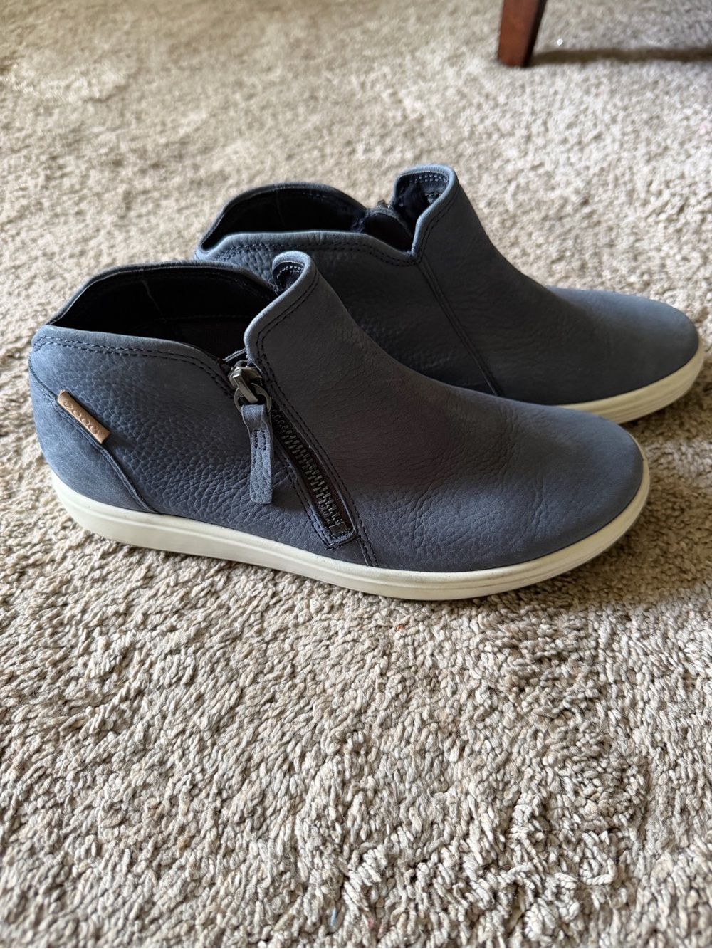 Ecco Soft 7 Booties - size 4-4.5